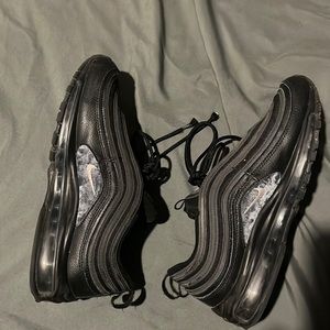 Nike Airmax 95 aor bubbles are still there good condition